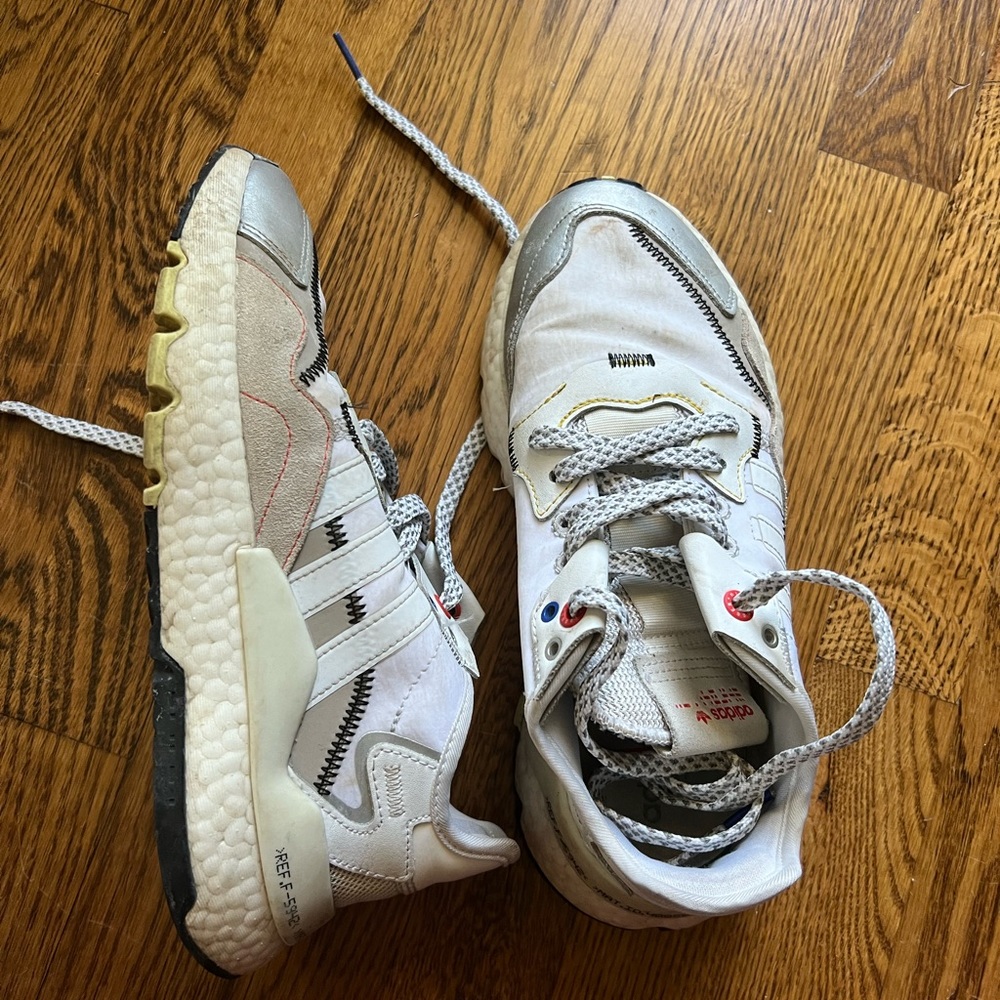 ADIDAS NITE JOGGER SNEAKERS